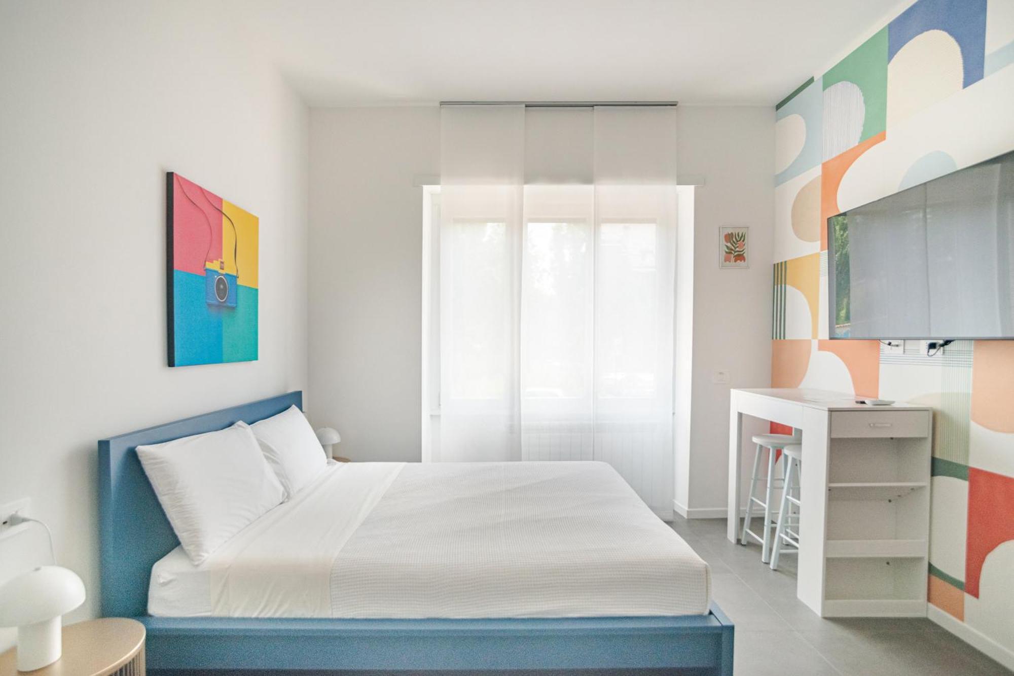 Urban Hub Apartment